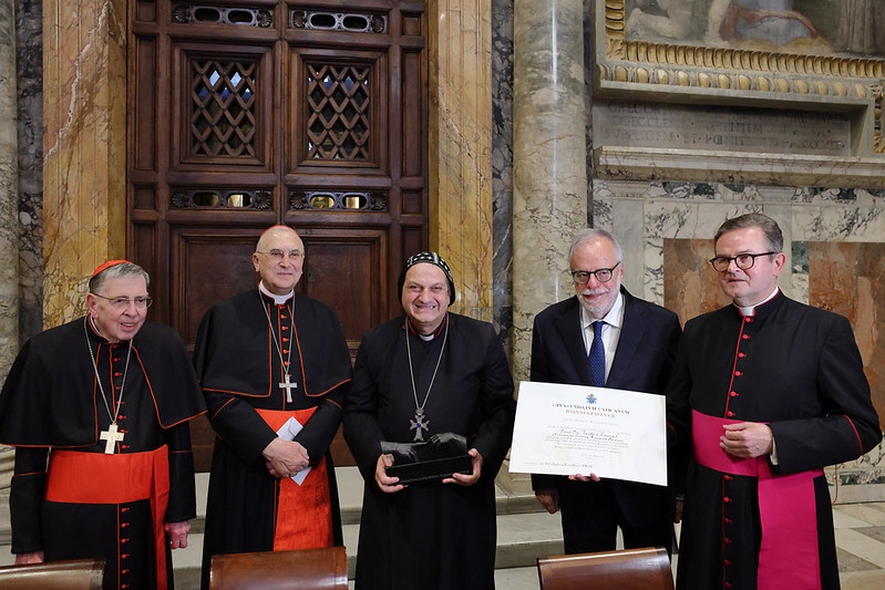 Archbishop Jacques Mourad with other dignitaries during the award ceremony